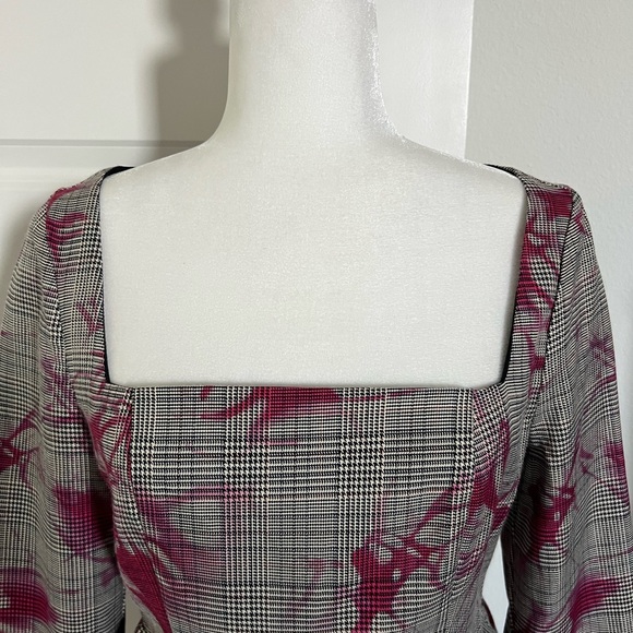 NWOT SHEIN Plaid Peplum Top Size 4 / 6 - Picture 2 of 8
